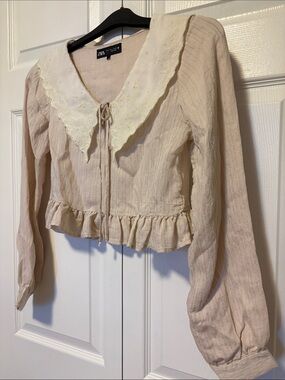 Zara Light Beige Cropped Ruffle Top with Lace Collar